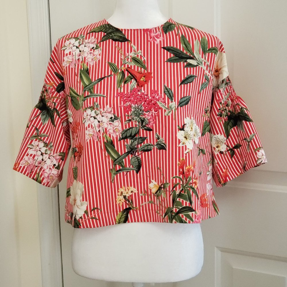 Zara Basic Floral Striped Top Size Medium